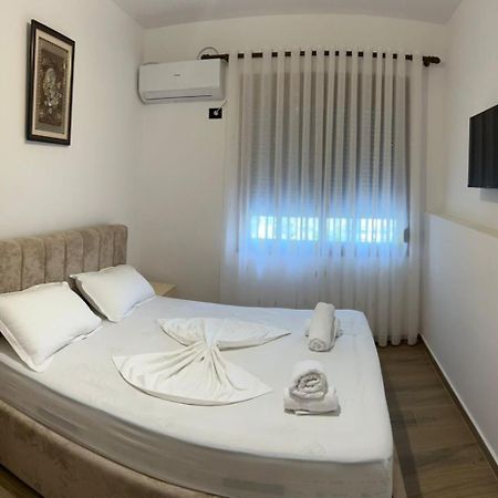 Guesthouse Vlorë Esterno foto